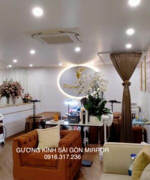 Gương soi trang trí dán tường Spa Phú Mỹ Hưng Quận 7 TPHCM