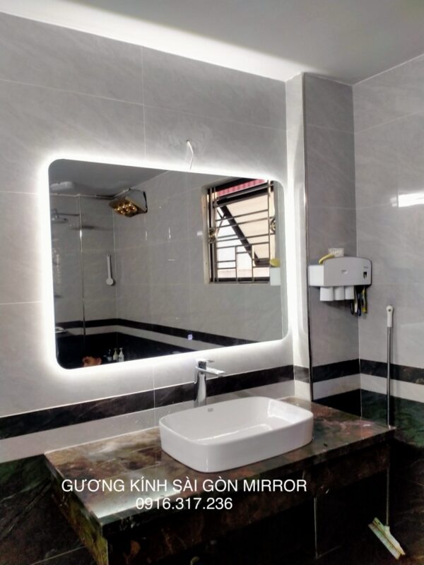 Gương soi treo tường có đèn led nhà tắm phòng tắm tại kdt SALA quận 2 TPHCM